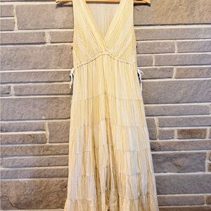 Chic Yellow Stripe Maxi Dress